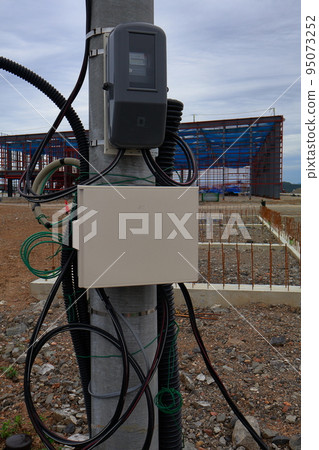 臨時電源 95073252