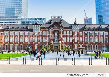 Tokyo Station Marunouchi Station Building *Partially soft focus Tokyo Station Marunouchi Station Building *Partially soft focus 95075905