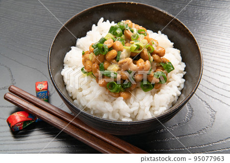 傳統日本料理,納豆飯 傳統日本料理,納豆飯 95077963