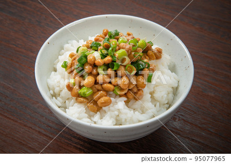 傳統日本料理，納豆飯 95077965