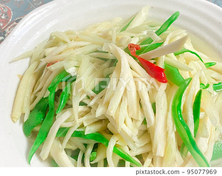 Chinese home-cooked dish, Stir-fried jao pie and green beans Chinese home-cooked dish, Stir-fried jao pie and green beans 95077969