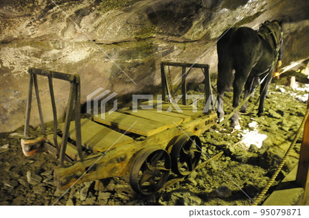 Wieliczka Salt Mine, Wieliczka, Poland, former mining Wieliczka Salt Mine, Wieliczka, Poland, former mining 95079871