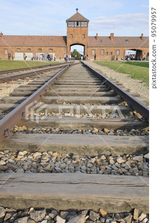 Poland, Birkenau, Auschwitz museum, 2nd concentration camp Birkenau, death gate, lead-in Poland, Birkenau, Auschwitz museum, 2nd concentration camp Birkenau, death gate, lead-in 95079957