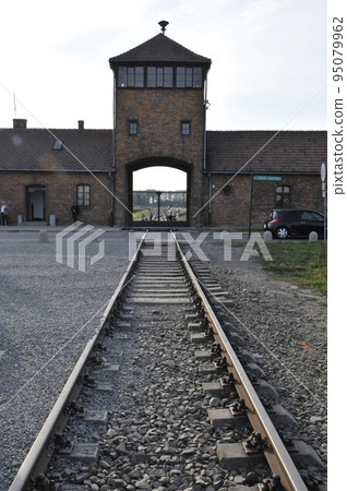 Poland, Birkenau, Auschwitz museum, 2nd concentration camp Birkenau, death gate, lead-in Poland, Birkenau, Auschwitz museum, 2nd concentration camp Birkenau, death gate, lead-in 95079962