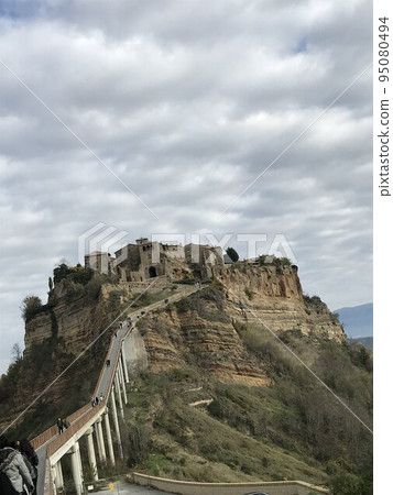 Cloudy Civita 95080494