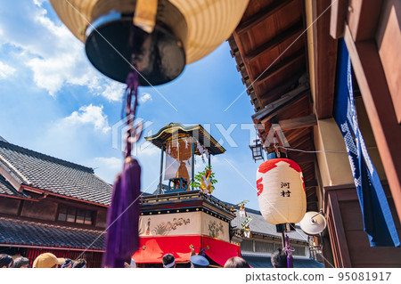 Arimatsu Tenmansha Grand Fall Festival <Nagoya City, Aichi Prefecture> Arimatsu Tenmansha Grand Fall Festival <Nagoya City, Aichi Prefecture> 95081917