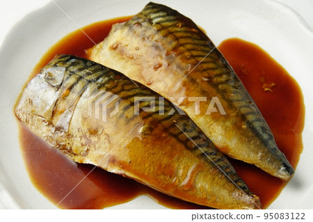 Boiled mackerel 95083122