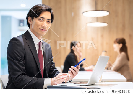 Business businessman office cafe 95083998