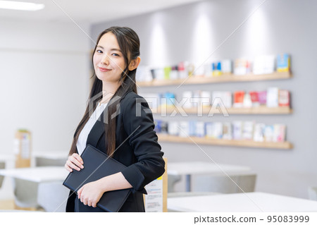 Female business businessman office 95083999