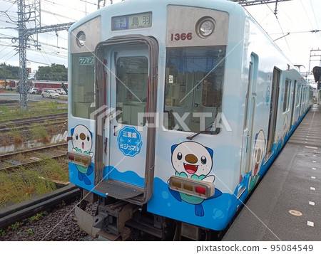 Wrapped car bound for Toba Wrapped car bound for Toba 95084549