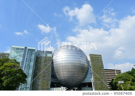 Nagoya City Science Museum (Sakae, Naka Ward) and clear skies Nagoya City Science Museum (Sakae, Naka Ward) and clear skies 95087409