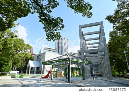 名古屋市美術館入口（中區榮） 95087575