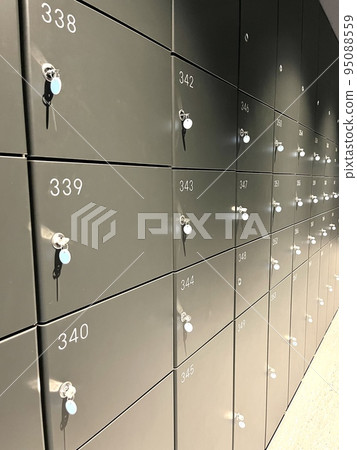 送貨箱和更衣室 送貨箱和更衣室 95088559
