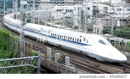 Tokaido Shinkansen from Gongenyama Park, Kitashinagawa, Shinagawa-ku, Tokyo September 4th Tokaido Shinkansen from Gongenyama Park, Kitashinagawa, Shinagawa-ku, Tokyo September 4th 95090827
