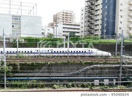 Tokaido Shinkansen from Gongenyama Park, Kitashinagawa, Shinagawa-ku, Tokyo September 4th Tokaido Shinkansen from Gongenyama Park, Kitashinagawa, Shinagawa-ku, Tokyo September 4th 95090834