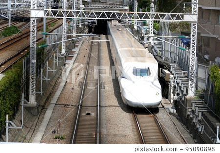 Tokaido Shinkansen from Gongenyama Park, Kitashinagawa, Shinagawa-ku, Tokyo September 4th 95090898