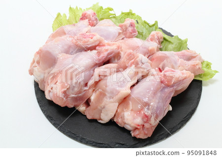 Young chicken wings (raw meat) 95091848