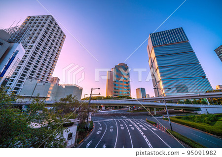 東京都市風景看法在日本赤坂見附陸上視圖 95091982