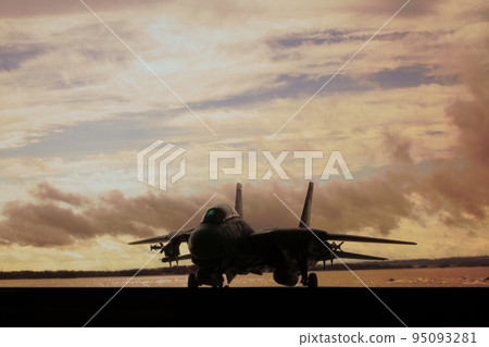 F-14A TOMCAT VF-84 日落回到航母上 F-14A TOMCAT VF-84 日落回到航母上 95093281