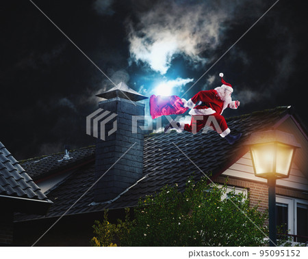 Santa claus ready to deliver presents for christmas Santa claus ready to deliver presents for christmas 95095152