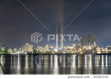 《山口縣》周南工廠夜景_來自晴海水上樂園 95095193