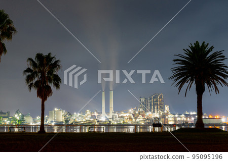 《山口縣》周南工廠夜景_來自晴海水上樂園 95095196