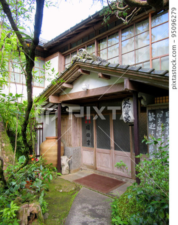 “伊豆的舞女”湯加野溫泉的“福田屋”旅館 “伊豆的舞女”湯加野溫泉的“福田屋”旅館 95096279