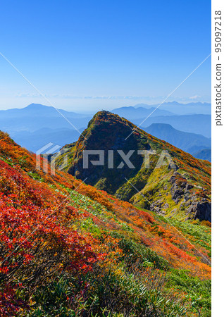 秋色谷川山頂的絕景，鞆之見 95097218
