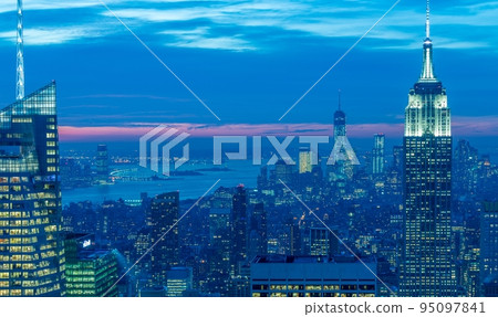 Night view of New York Manhattan during sunset Night view of New York Manhattan during sunset 95097841