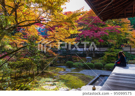 秋天在東山，京都仙龍寺有秋葉 Gozasho 花園 95099575