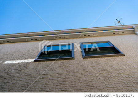 短簷房屋外牆 95101173