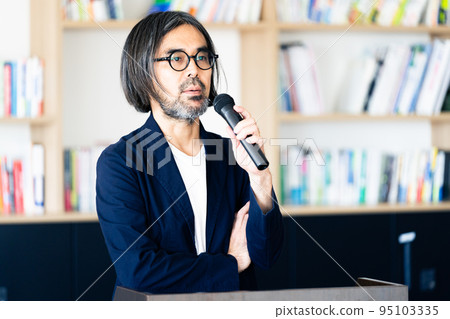 中間人演講 95103335