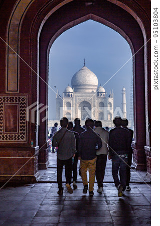 Taj Mahal 95103804