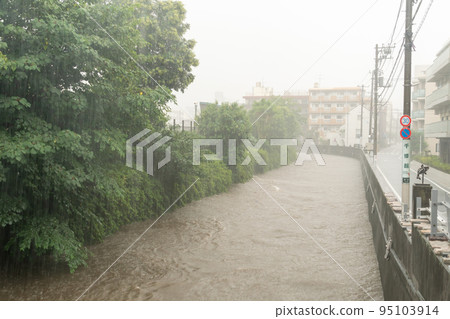 Typhoon 2022 Typhoon No. 15 Rising Kanda River Typhoon 2022 Typhoon No. 15 Rising Kanda River 95103914