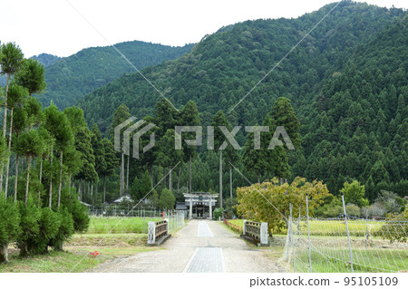 京北山國神社 京北山國神社 95105109