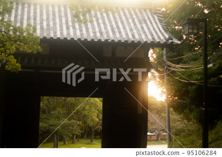 Naoshima gate 95106284