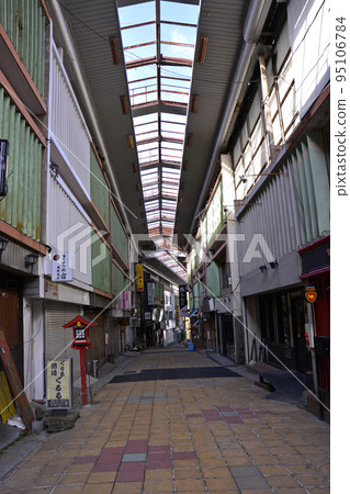 Miyashita Ginza, an old shopping street in Mito City, Ibaraki Prefecture 95106784