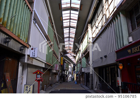 Miyashita Ginza, an old shopping street in Mito City, Ibaraki Prefecture 95106785