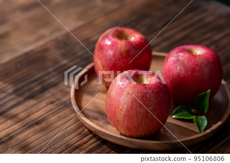very sweet apple apple very sweet apple apple 95106806