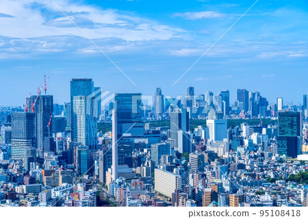 Tokyo cityscape, Shibuya and Shinjuku area, October 2022 95108418