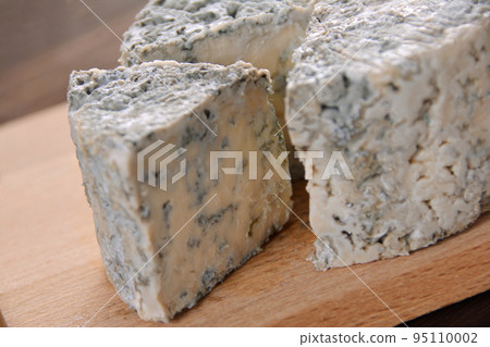 Blue cheese Blue cheese 95110002