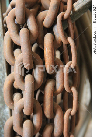 Rusted chain 95110624