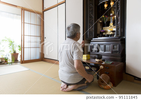 佛經，日本老人的日常生活，日常工作， 95111845