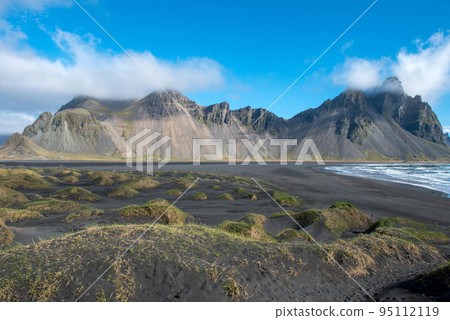 Vestrahorn mountain in Stokksnes, Iceland 95112119