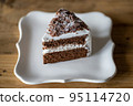 桌上的蛋糕（巧克力蛋糕）（巧克力蛋糕） 95114720