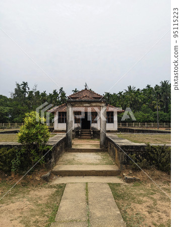 old, India, temple 95115223