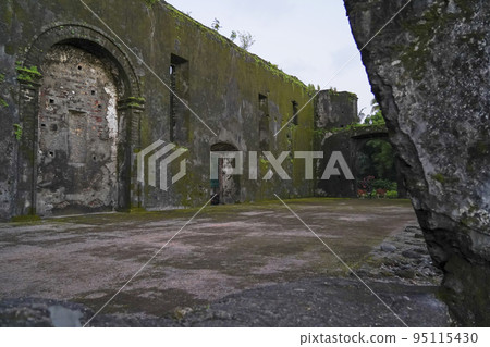 Broken Church In Dominican Monastery, Rua Martim Afonso, Fort Area, Moti Daman, Daman, Daman and Diu 95115430