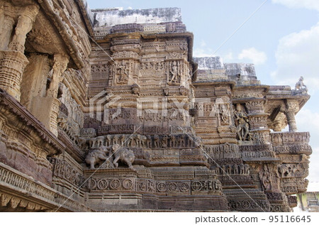 Beautifully carved Hira Bhagol or Gate, the eastern gate named after it's architect, Hiradhar, located in Dabhoi, Gujarat, India Beautifully carved Hira Bhagol or Gate, the eastern gate named after it's architect, Hiradhar, located in Dabhoi, Gujarat, India 95116645