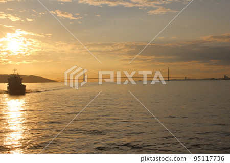 明石海峽大橋 95117736