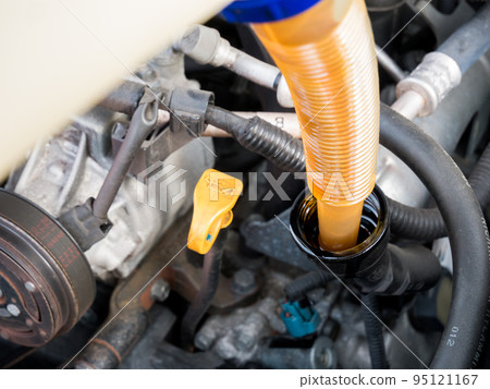 [Car] Oil change work/Add new oil 95121167